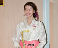 [포토] 한복입은 헬로비너스 나라