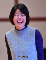 [포토] 엘리자베스 왕비 역 맡은 배우 김여진