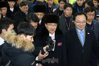 [포토] 양양공항으로 입경하는 北 올림픽 선수단