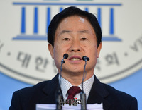 [포토] 서울중앙지방법원장 사퇴 촉구하는 주광덕 의원