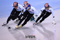 [포토] 마지막 담근질 하는 쇼트랙대표팀