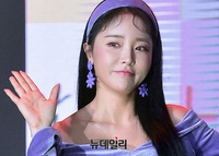 [포토] 신곡 '잘가라'로 돌아온 홍진영