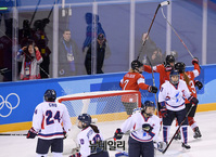 [포토] 女아이스하키 남북단일팀, 스위스에 0-8 패배