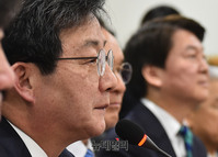 [포토] 소감 밝히는 유승민 바른정당 대표