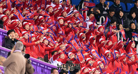 [포토] 피겨 경기장 찾은 北응원단