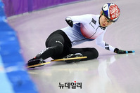 [포토] 1500m 예선서 넘어진 심석희