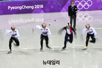 [포토] 1000m 레이스 펼치는 임효준-서이라-황대헌