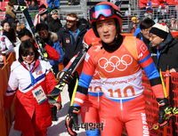 [포토] 알파인스키, 경기장 나서는 北 강성일