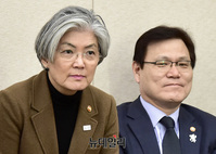 [포토] 법사위 전체회의 참석한 강경화