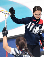 [포토] 여자컬링, 8대7로 일본 꺾고 결승행