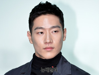 [포토] 모델 스티브,  강렬한 눈빛