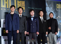 [포토] 변두리 어벤져스 7인, 범죄오락 '머니백' 오는 4월 개봉