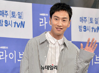 [포토] '라이브' 이광수 "반가워요"