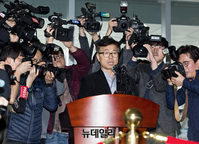 [포토] '성폭행의혹' 기자회견 취소한 안희정