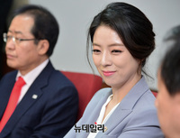 [포토] 미소짓는 배현진 전 아나운서