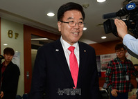 [포토] 면접장 입장하는 김광림 예비후보