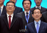 [포토] 나란히 선 박원순-천지닝