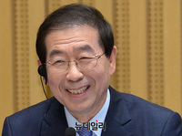 [포토] 환하게 웃는 박원순 서울시장