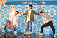 [포토] 포토타임 갖는 헨리-이시언-기안84