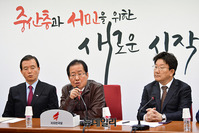 [포토] 모두발언하는 홍준표 대표