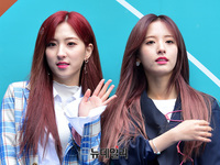 [포토] 우주소녀 보나-은서, 청순한 미모