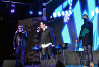 [포토] 완전체로 돌아온 솔리드, 공백기간 무색한 무대