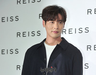 [포토] 안경 벗은 최다니엘