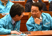 [포토] 대화 나누는 유승민-박주선 바른미래당 공동대표