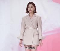 [포토] 늘씬한 각선미 선보이는 구재이