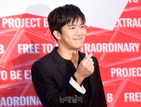 [포토] 하트 내민 하석진