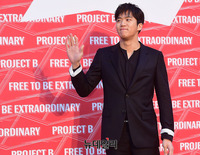 [포토] 하석진 등장에 설레는 여심(女心)