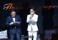 [포토] 데뷔 50주년 맞은 조용필, 5월부터 전국투어 나선다