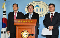 [포토] 방송법 개정안 관련 기자회견하는 자유한국당 과방위 의원들