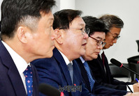 [포토] 모두발언 하는 김태년 민주당 정책위의장