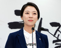 [포토] 송파을 재선거 출마선언하는 배현진