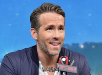 [포토] '데드풀2' 내한, 미소짓는 라이언 레이놀즈