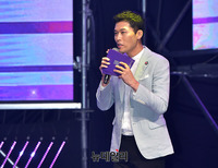 [포토] 짧은머리 김일중 아나운서