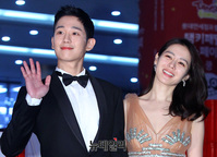 [포토] 손예진-정해인, 꿀 떨어지는 커플