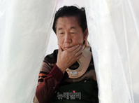 [포토] 턱 만지는 김성태 자유한국당 원내대표