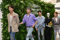 [포토] 행사장 나서는 그룹 위너