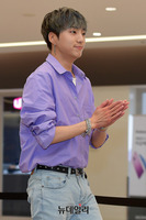 [포토] 보라색 남방 입은 위너 강승윤