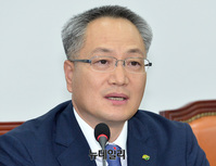 [포토]  입당 소감 밝히는 박매호 바른미래당 전남지사 후보