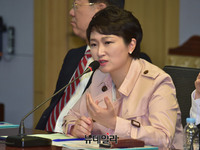 [포토] 축사하는 이언주 바른미래당 의원