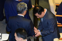 [포토] 간절한 염동열 한국당 의원