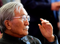 [포토] 박선영 후보 개소식 참석한 김동길 명예교수