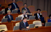 [포토] 국회 찾은 아낙연 총리