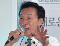 [포토] 부산 찾은 손학규 "서울시장 단일화, 양보해주길 바란다"