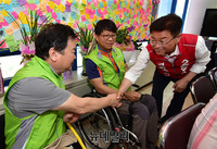 [포토] 이양호 후보 선거사무실 찾은 이철우 후보