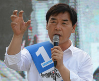 [포토] 지지호소하는 오중기 경북지사 후보