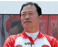 [포토] 청주 차량유세 나선 박경국 충북지사 후보